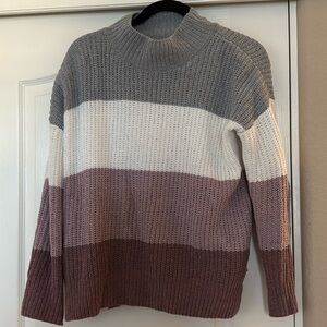 WOMENS STRIPED SWEATER